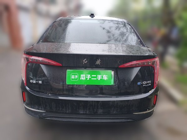 Hongqi E-QM5 2023, 104800 км, за 14093 USD