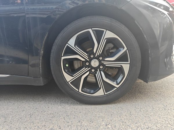 Hongqi E-QM5 2023, 135300 км, за 9306 USD - фото 8