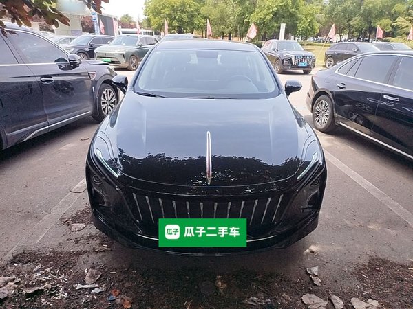 Hongqi E-QM5 2023, 19800 км, за 12926 USD