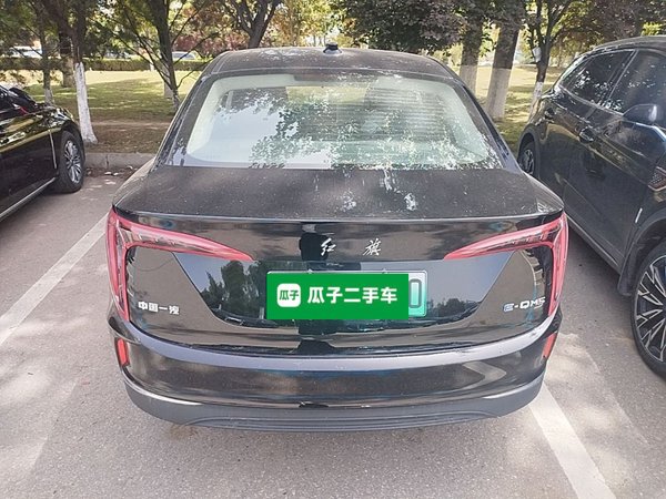 Hongqi E-QM5 2023, 20000 км, за 12837 USD