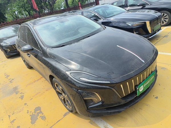Hongqi E-QM5 2023, 32000 км, за 11921 USD