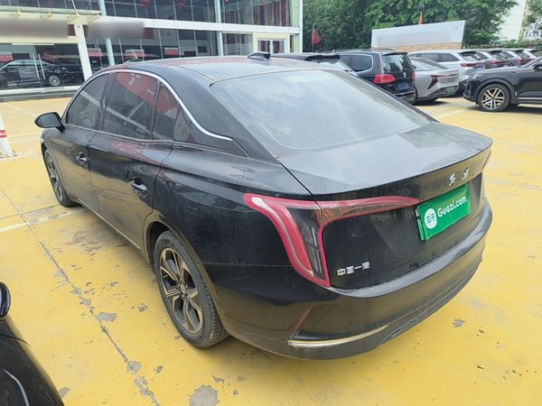 Hongqi E-QM5 2023, 32000 км, за 11921 USD