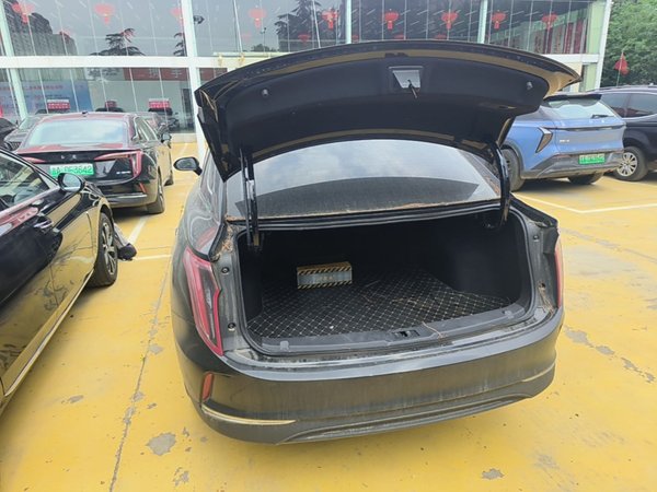Hongqi E-QM5 2023, 32000 км, за 11921 USD - фото 22