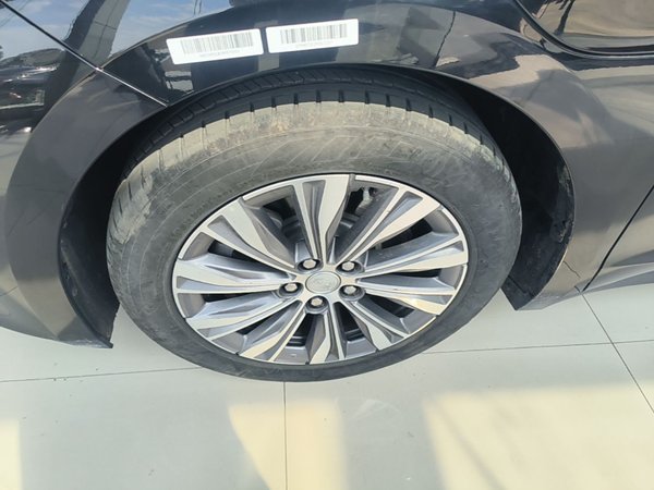 Hongqi E-QM5 2024, 12600 км, за 14571 USD - фото 8