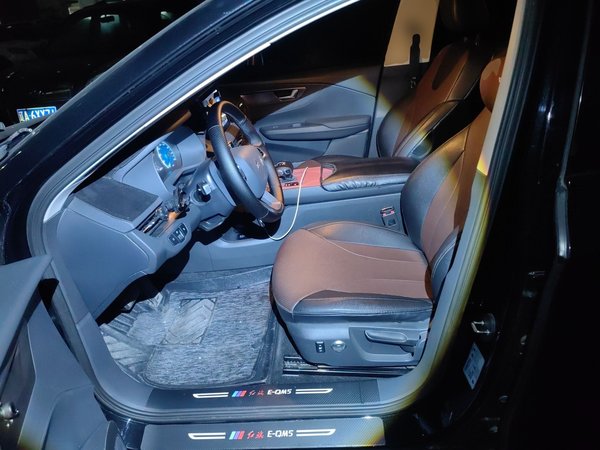 Hongqi E-QM5 2024, 36300 км, за 11774 USD - фото 10