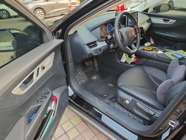 Hongqi E-QM5 2024, 59600 км, за 13516 USD - фото 17