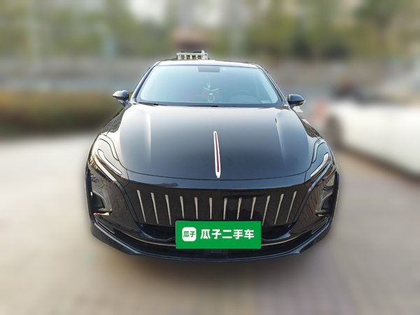 Hongqi E-QM5 2024, 59600 км, за 13516 USD