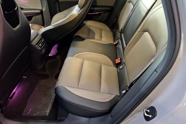 Hongqi EH7 2025, 6600 км, за 22309 USD - фото 20