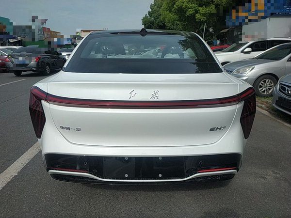 Hongqi EH7 2025, 1000 км, за 20924 USD