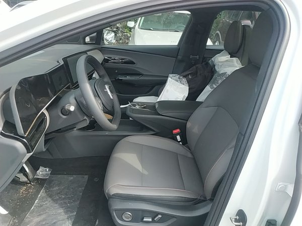 Hongqi EH7 2025, 1000 км, за 20924 USD - фото 18