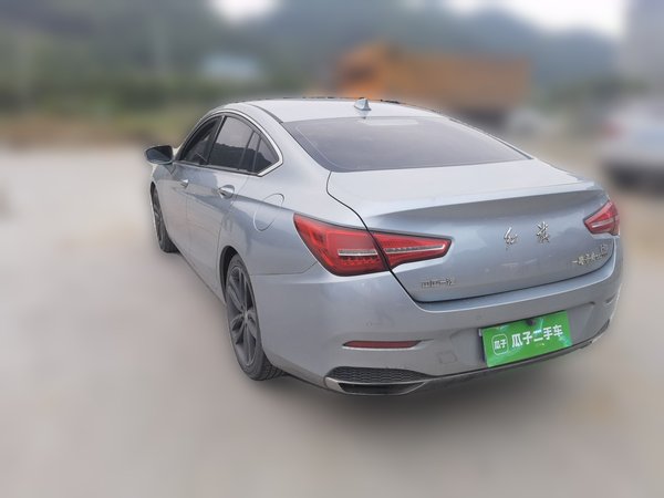 Hongqi H5 2018, 123900 км, за 5357 USD