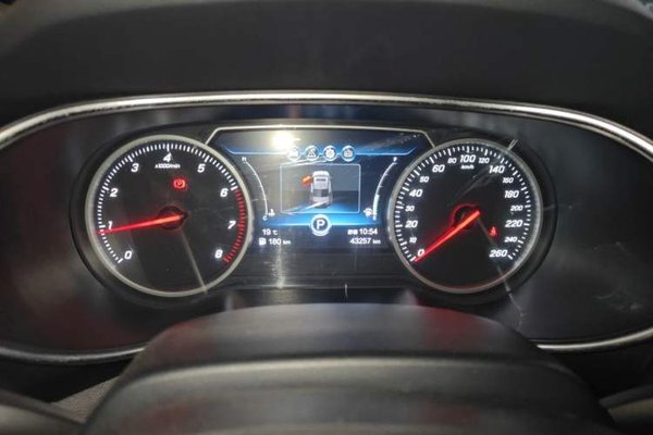 Hongqi H5 2020, 43200 км, за 9055 USD - фото 8