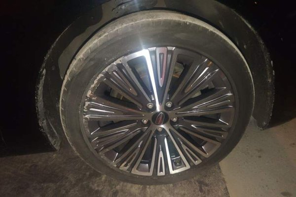 Hongqi H5 2022, 49100 км, за 9467 USD