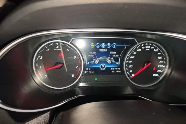 Hongqi H5 2022, 49100 км, за 9467 USD - фото 8