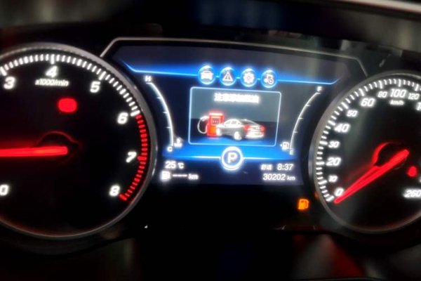 Hongqi H5 2022, 30200 км, за 11047 USD - фото 14