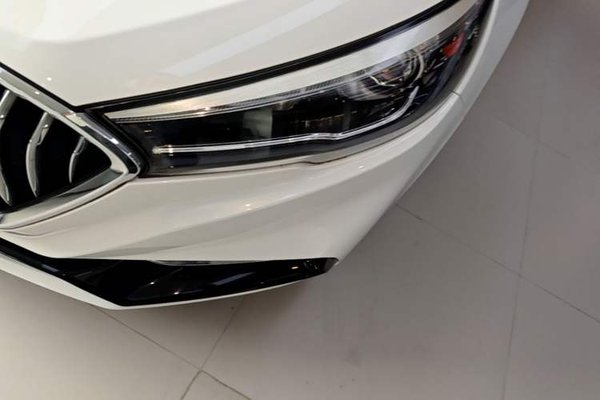Hongqi H5 2022, 30200 км, за 11047 USD - фото 8