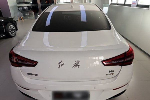 Hongqi H5 2022, 30200 км, за 11047 USD - фото 6