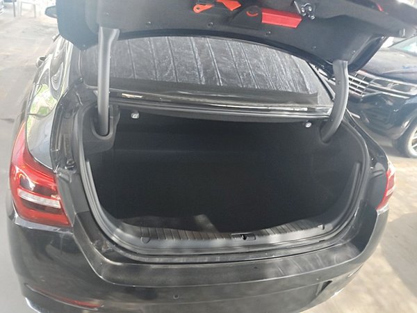 Hongqi H5 2022, 30099 км, за 12003 USD - фото 22
