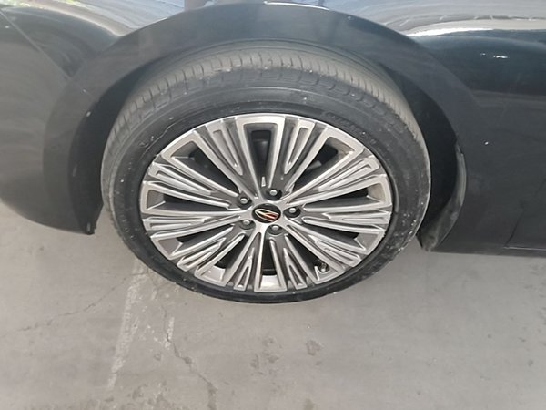 Hongqi H5 2022, 30099 км, за 12003 USD - фото 8