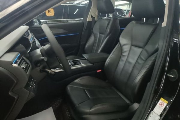 Hongqi H5 2022, 64700 км, за 10759 USD - фото 17