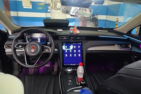 Hongqi H5 2023, 44100 км, за 14565 USD - фото 18