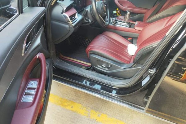 Hongqi H5 2023, 78700 км, за 14690 USD - фото 19