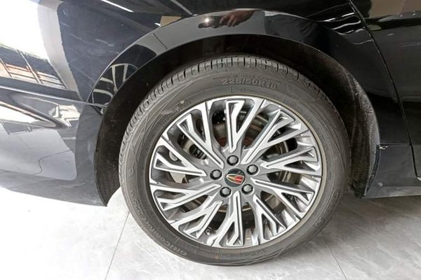 Hongqi H5 2023, 39500 км, за 16507 USD - фото 12