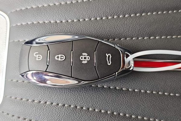 Hongqi H5 2023, 44300 км, за 13220 USD - фото 32