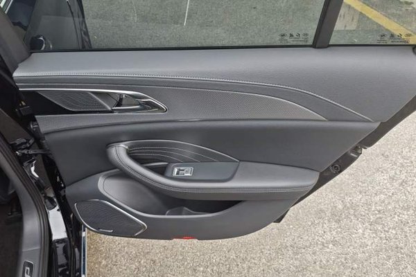Hongqi H5 2023, 44300 км, за 13220 USD - фото 37