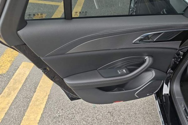 Hongqi H5 2023, 44300 км, за 13220 USD - фото 39