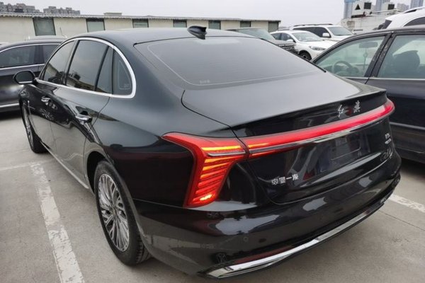 Hongqi H5 2023, 45700 км, за 15825 USD - фото 13