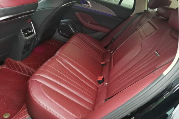 Hongqi H5 2023, 45700 км, за 15825 USD - фото 25