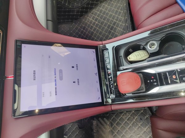Hongqi H5 2023, 9500 км, за 15396 USD - фото 14