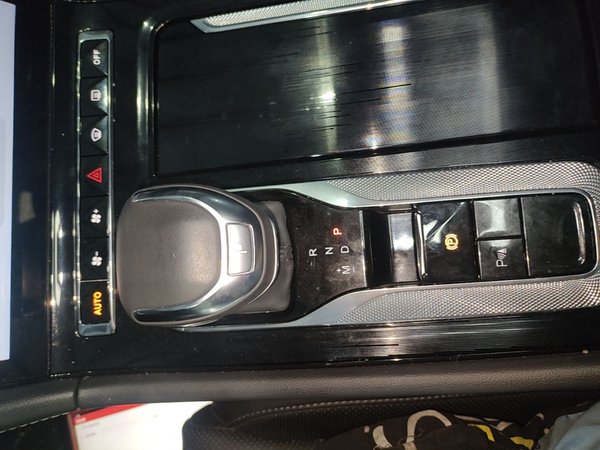 Hongqi H5 2024, 35400 км, за 14809 USD - фото 17