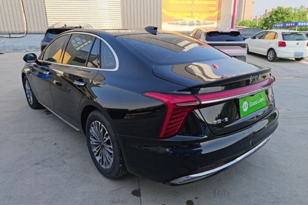 Hongqi H5 2024, 53200 км, за 14639 USD