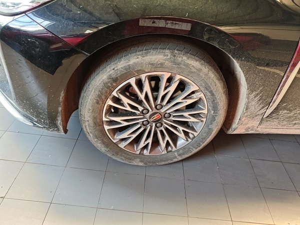 Hongqi H5 2024, 61300 км, за 13137 USD - фото 8