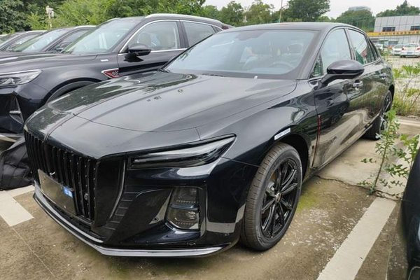 Hongqi H5 · 2025 год