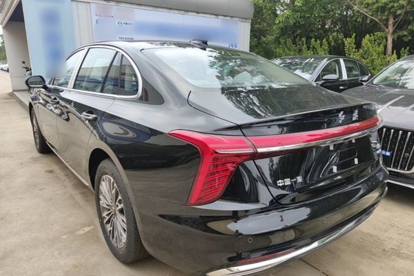Hongqi H5 2025, 100 км, за 19279 USD