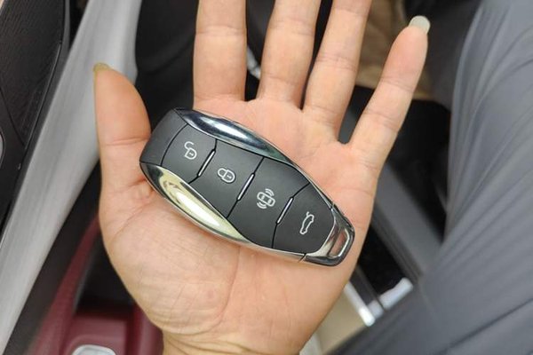 Hongqi H5 2025, 100 км, за 19279 USD - фото 21