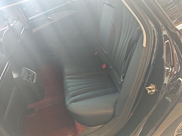 Hongqi H5 2025, 14800 км, за 19045 USD - фото 20
