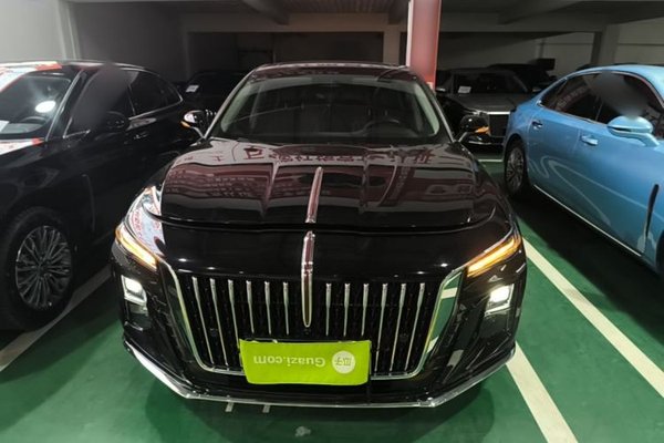 Hongqi H5 2025, 29700 км, за 17839 USD