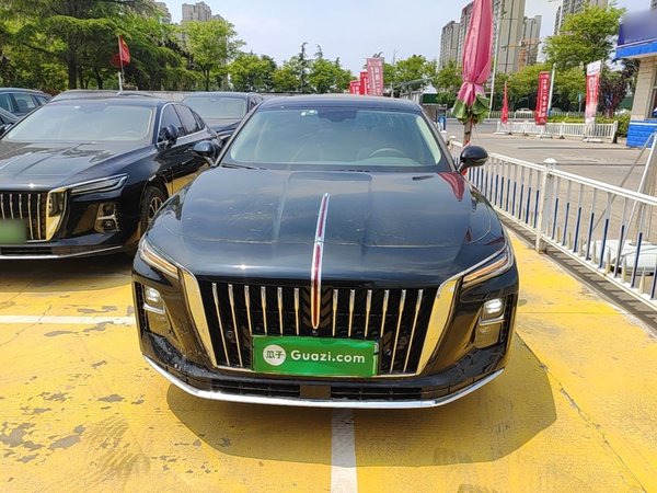 Hongqi H5 PHEV 2025, 300 км, за 19673 USD