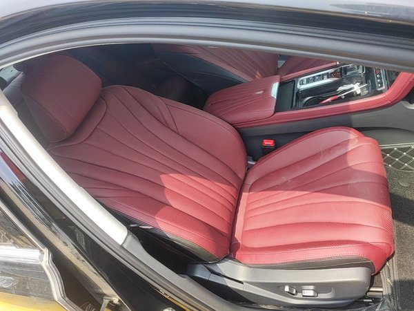 Hongqi H5 PHEV 2025, 300 км, за 19673 USD - фото 23