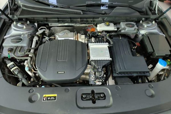 Hongqi H5 PHEV 2025, 12300 км, за 19737 USD - фото 24