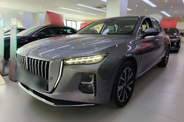 Hongqi H5 PHEV · 2025 год