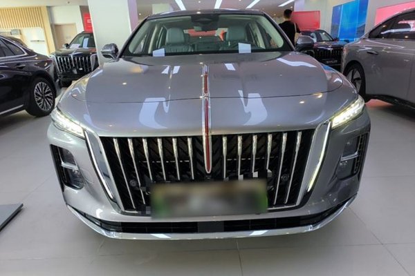 Hongqi H5 PHEV 2025, 12300 км, за 19737 USD