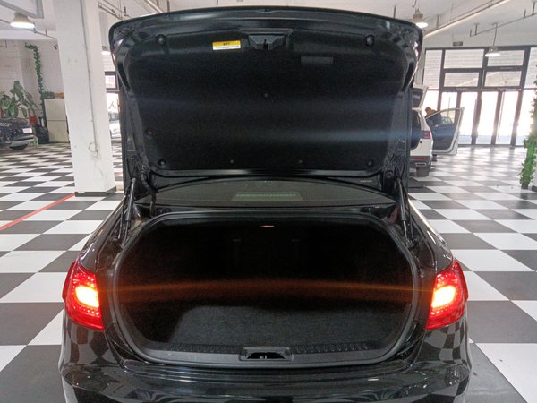 Hongqi H7 2015, 121800 км, за 6946 USD - фото 18