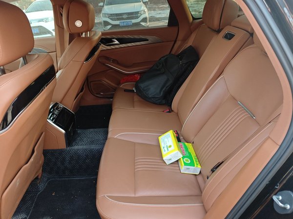 Hongqi H9 2020, 41800 км, за 27249 USD - фото 18