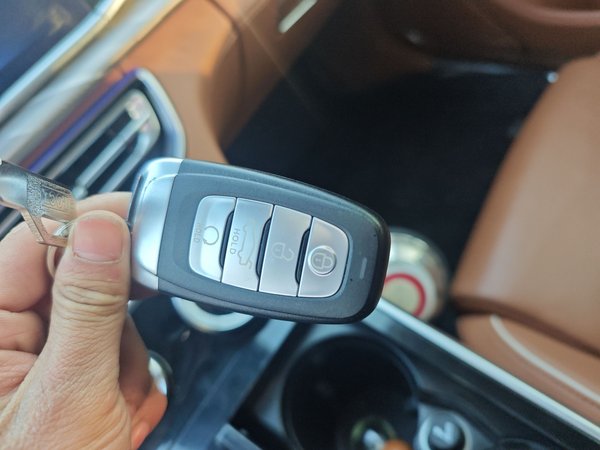 Hongqi H9 2020, 41800 км, за 27249 USD - фото 9