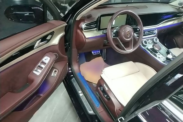 Hongqi H9 2022, 34300 км, за 25338 USD